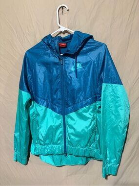 Nike windbreaker